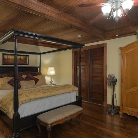 Bed And Breakfast On White Rock Creek Waco Exterior photo