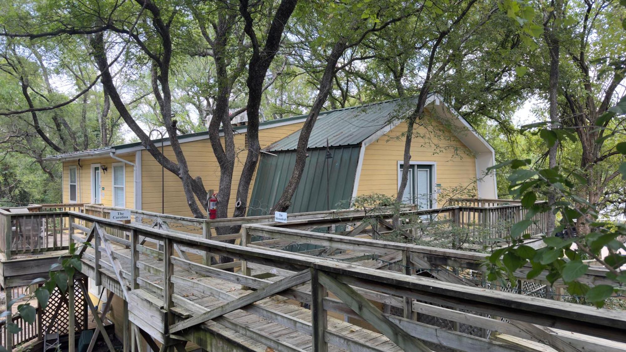 Bed & Breakfast On White Rock Creek