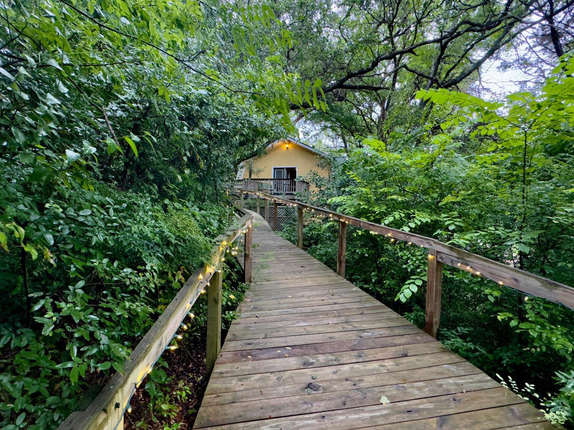 On White Rock Creek Bed & Breakfast Waco