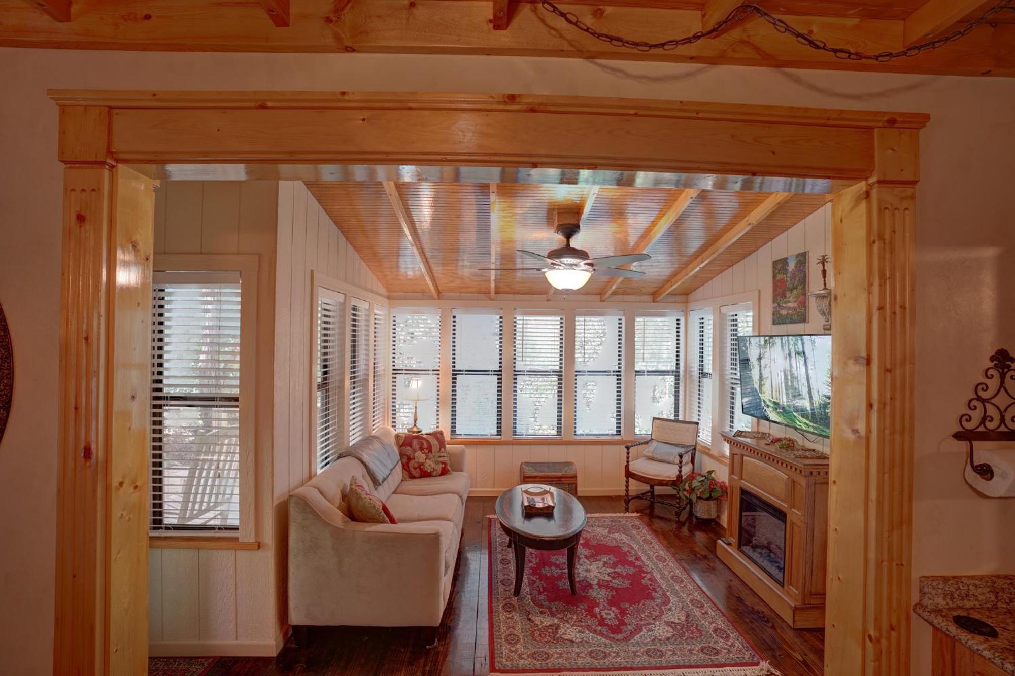 Bed & Breakfast On White Rock Creek Waco