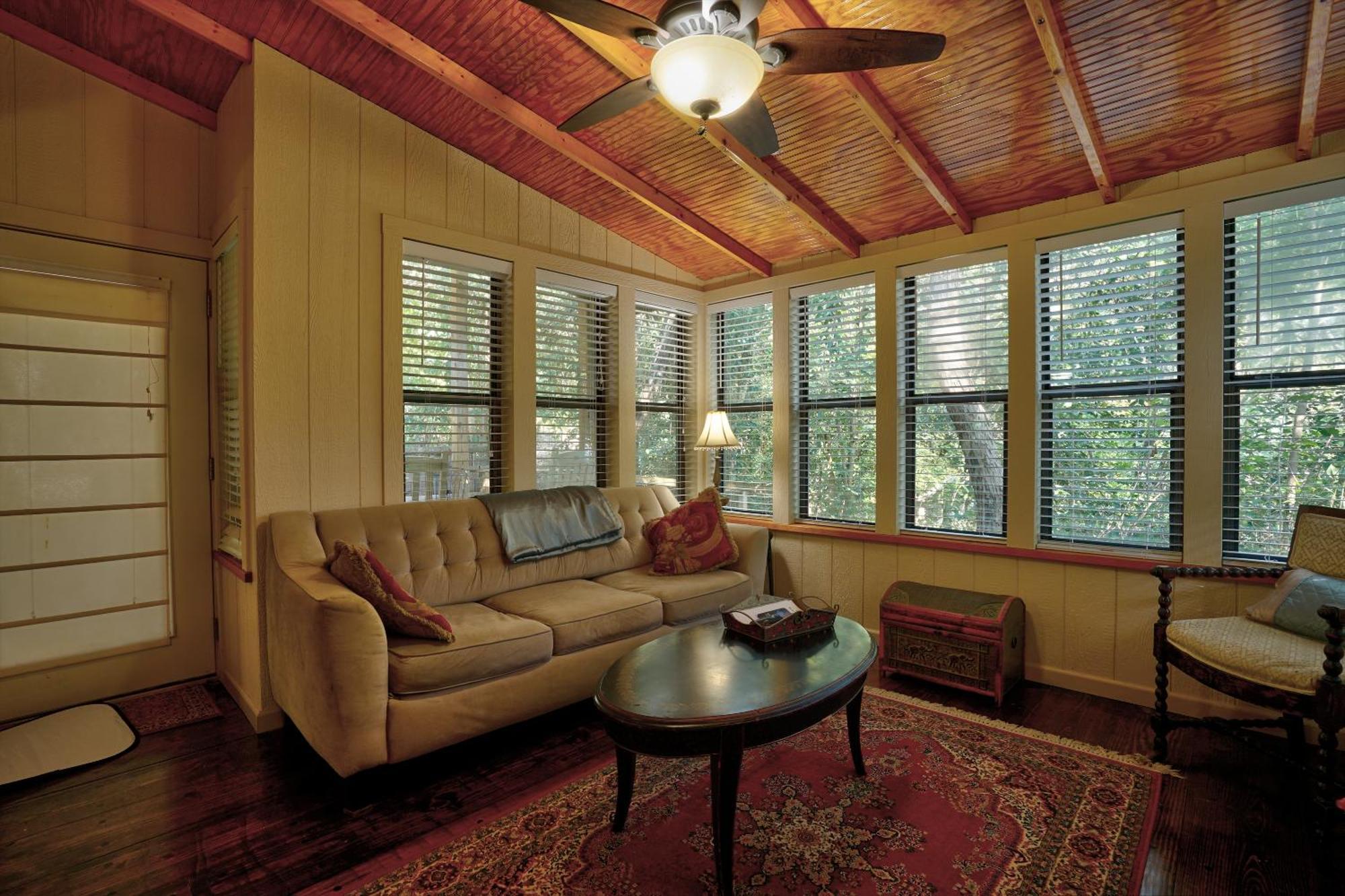 On White Rock Creek Bed and breakfast